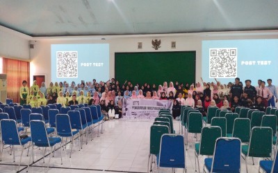 Edukasi Pertolongan Pertama pada Luka Psikologis Tingkatkan Kepedulian Siswa SMK Negeri 2 Semarang terhadap Kesehatan Mental