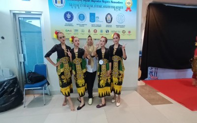 Nada Juara dan Gerak Nusantara Harmoni Prestasi Siswa SMK Negeri 2 Semarang di Dinusfest 2026